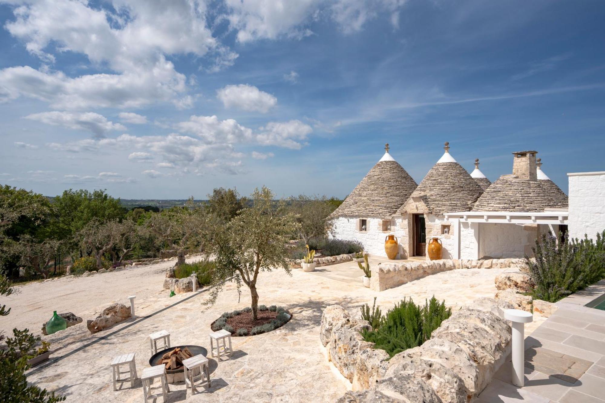 Trullo Perla Greta - Luxury Country Villa & Private Heated Pool Alberobello Exteriör bild