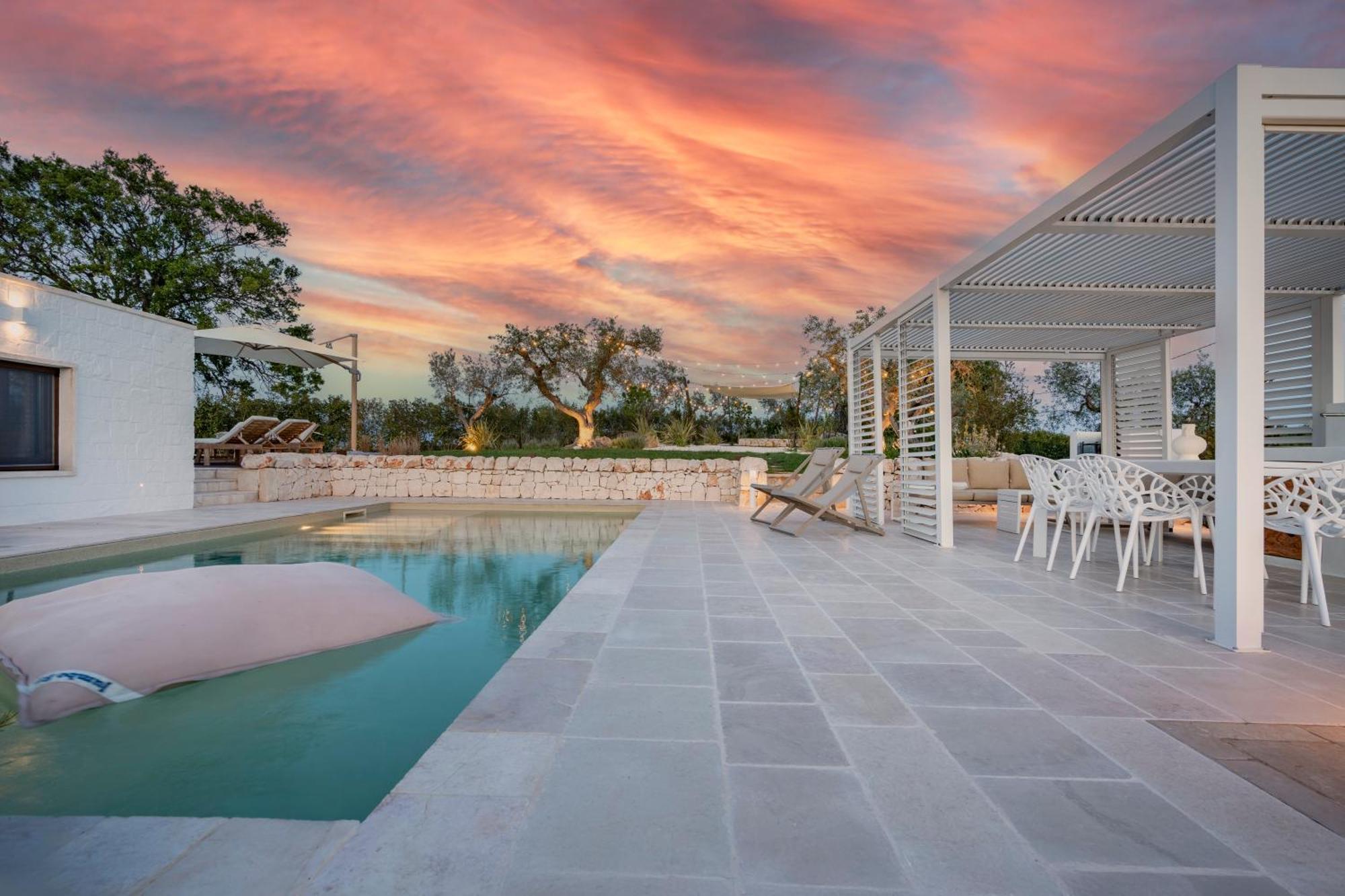 Trullo Perla Greta - Luxury Country Villa & Private Heated Pool Alberobello Exteriör bild